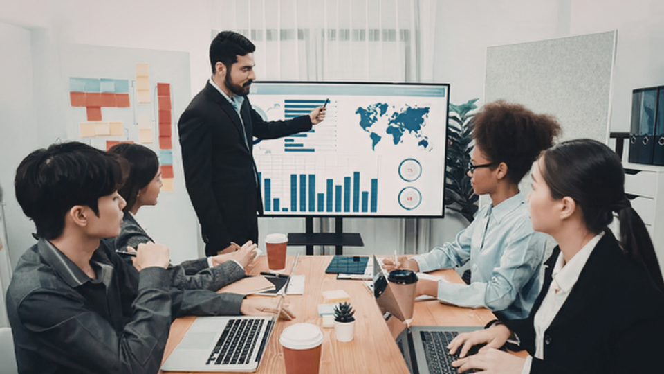 Ilmuwan Data Muda (associate Data Scientist)