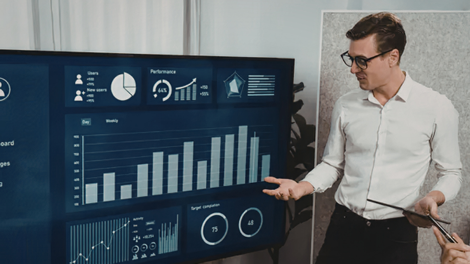 Insinyur Data Muda (associate Data Engineer)